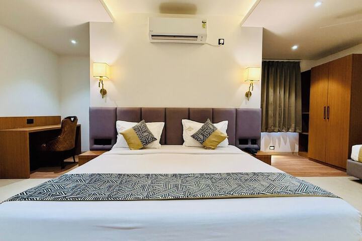 Room 19 of 30