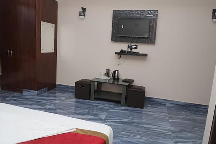 Room 15 of 21