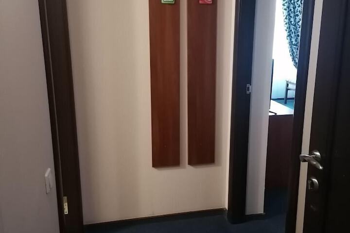 Room 27 of 70