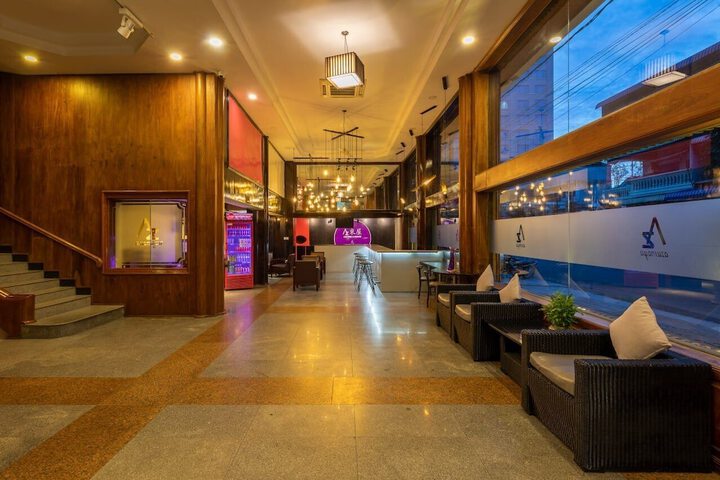 Hotel Lobby