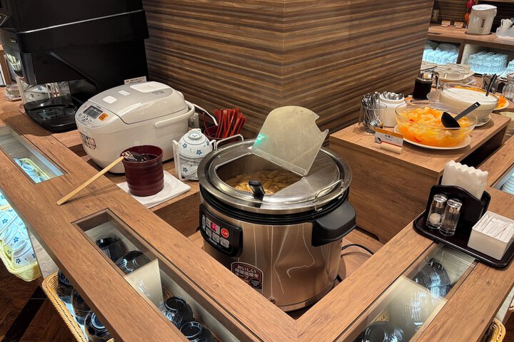 Dining 44 of 48