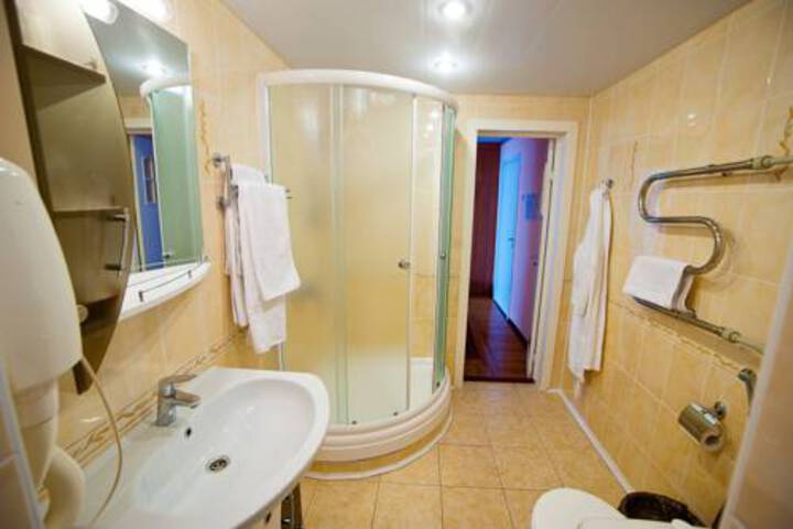 Room 1 of 5