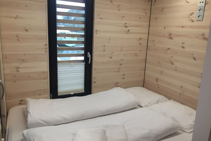 Room 11 of 65