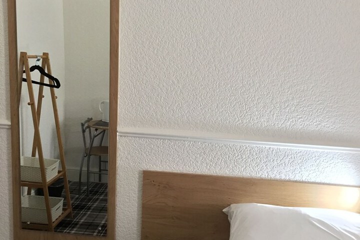 Room 23 of 131
