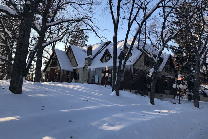 Hotel Exterior 65 of 68