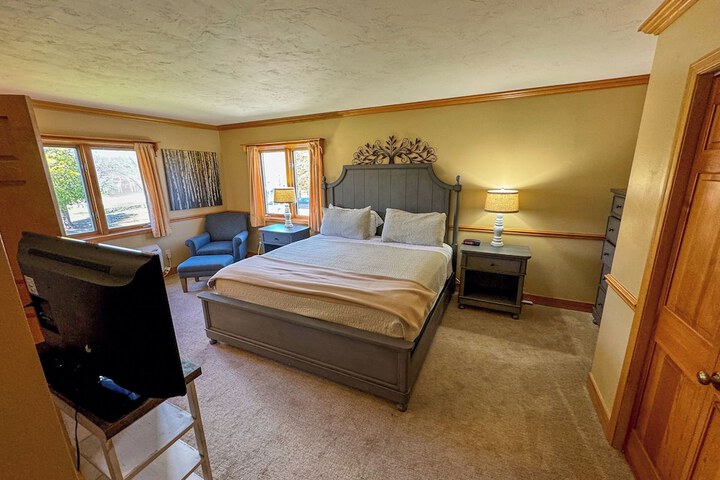 Room 17 of 60