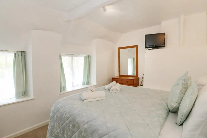 Room 3 of 19