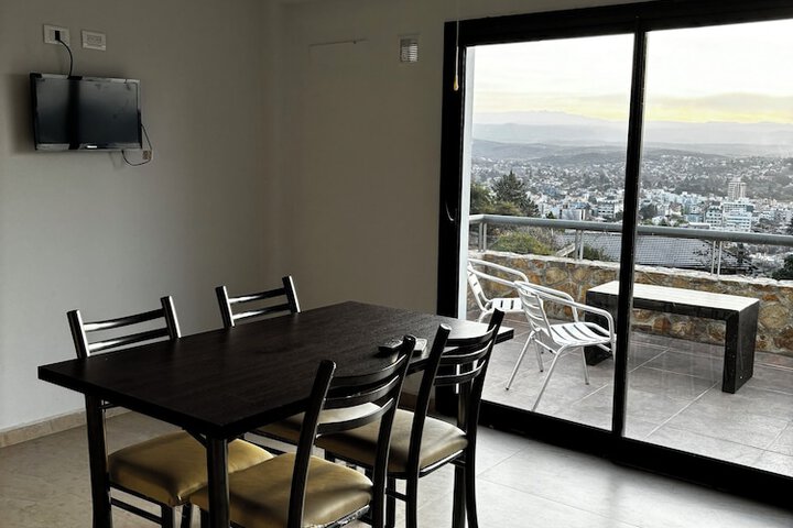Room 15 of 33