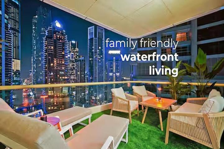 SettlerHomes - Royal Oceanic - Terrace