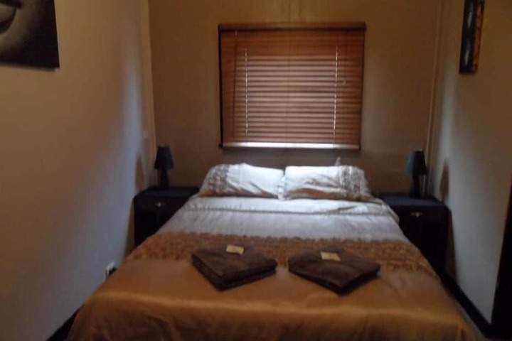 Room 3 of 43