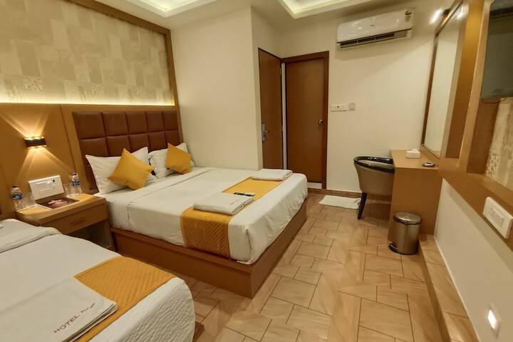 Room 26 of 37