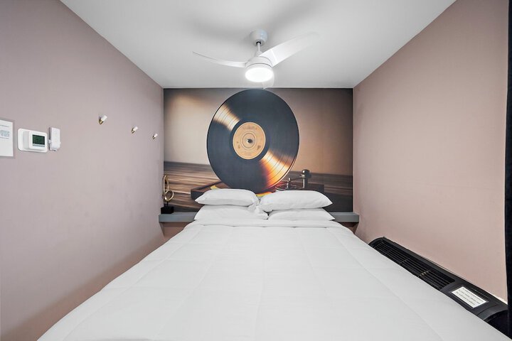Room 55 of 111