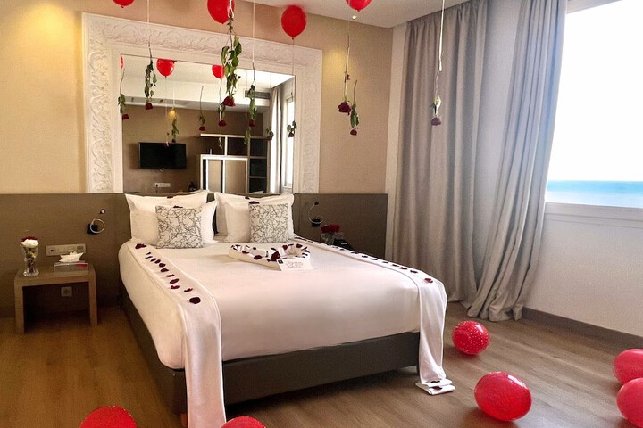 Room 32 of 51