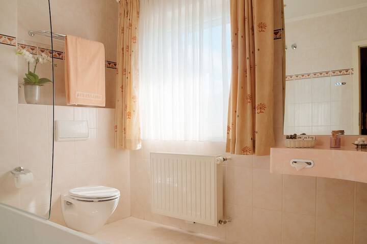 Room 21 of 40
