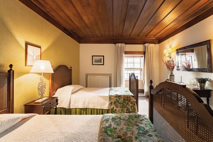 Room 47 of 154