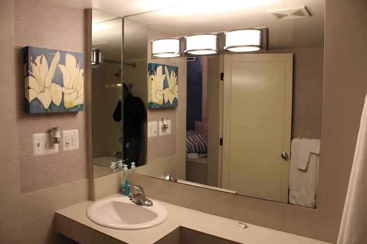 Room 9 of 19
