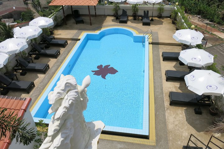 Pool Hotel