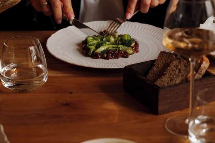 Dining 83 of 105