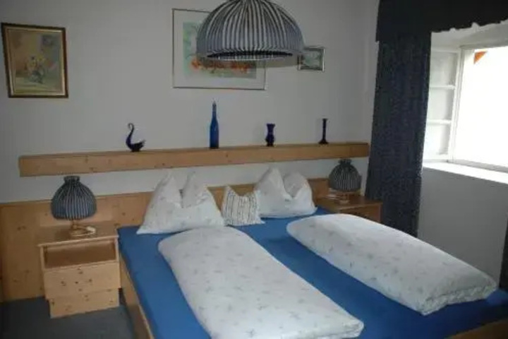 Room 3 of 6