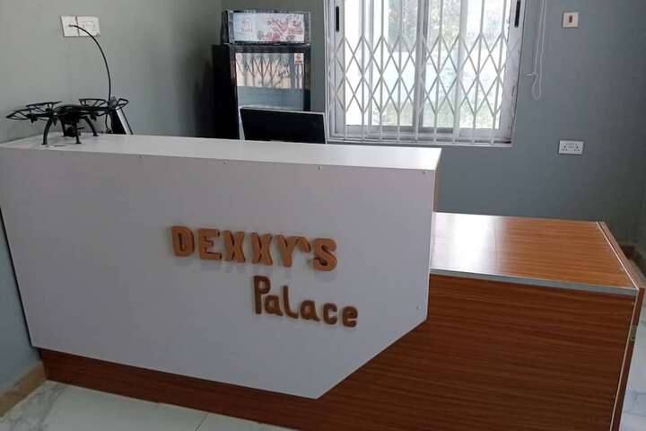 Dexxys palace hotel