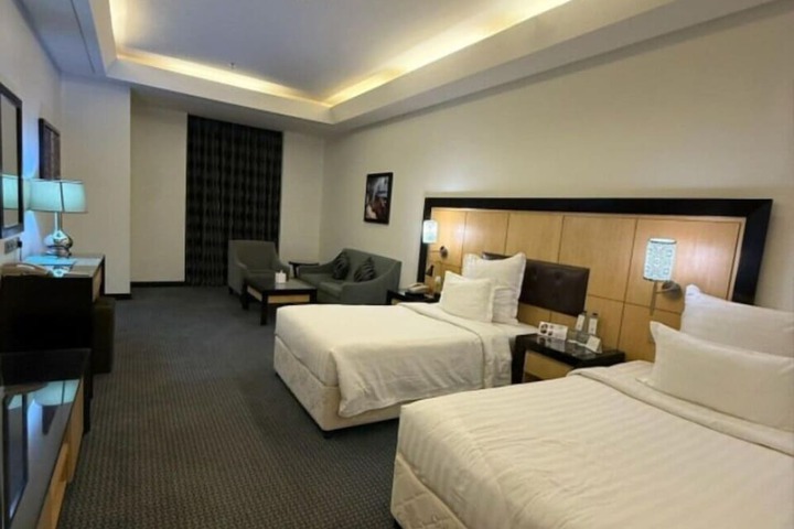 Room 3 of 11