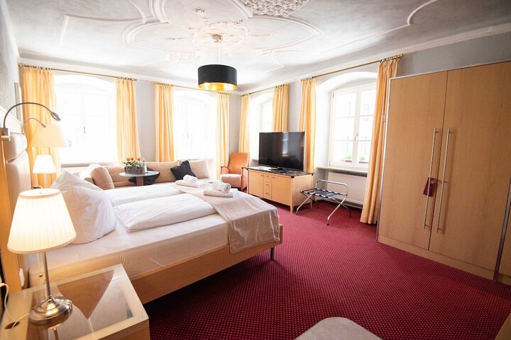 Room 16 of 26
