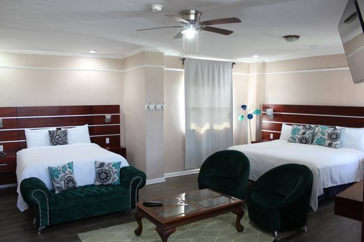 Room 6 of 42