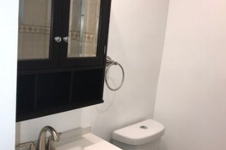Room 2 of 20