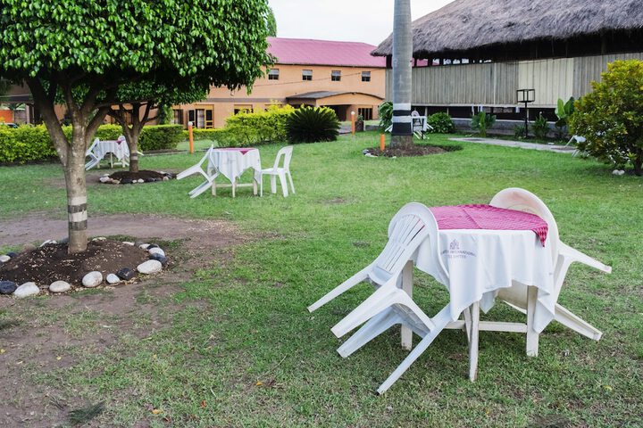 Hotel Exterior 66 of 71