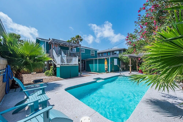 Pool 8 of 17