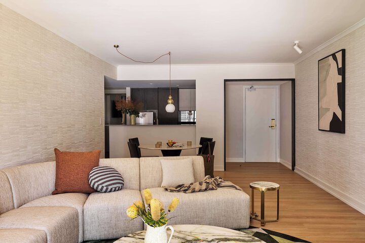 Room 3 of 40