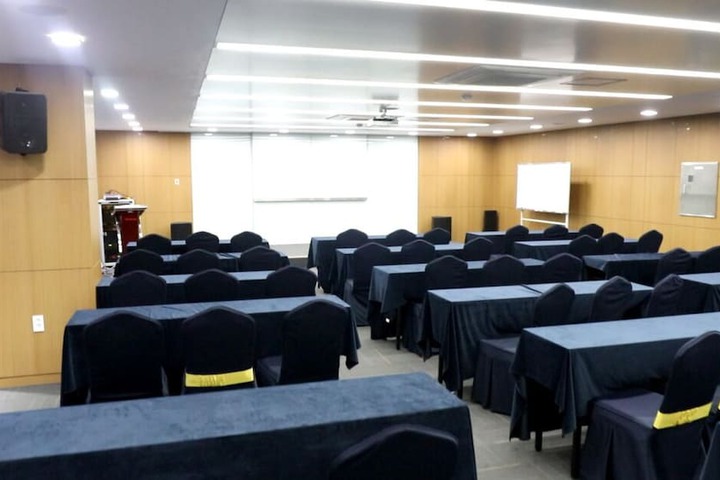 Meeting 90 of 100