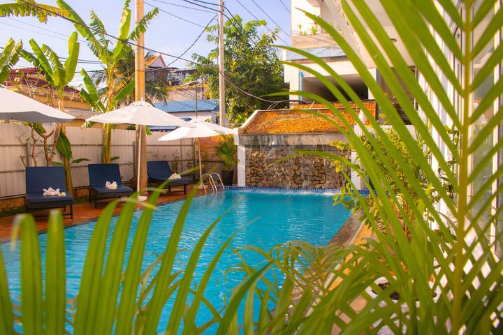Pool 95 of 105