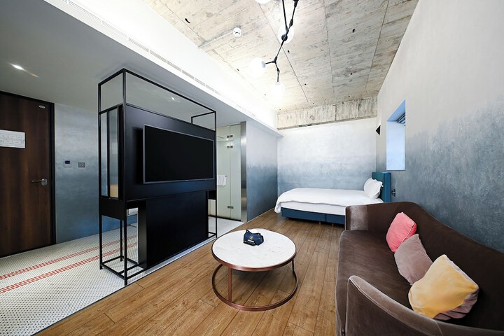 Room 60 of 141