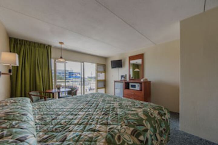 Room 118 of 216