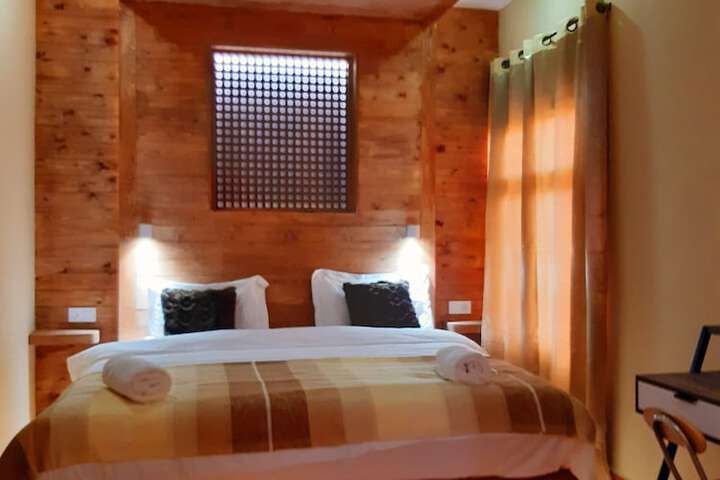 Room 12 of 31