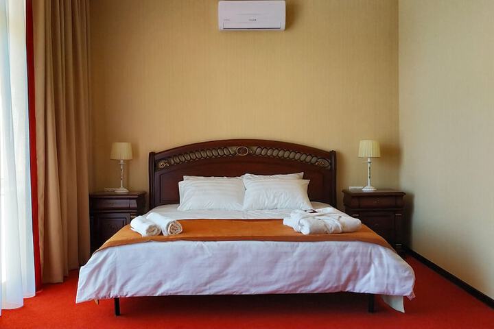 Room 11 of 51