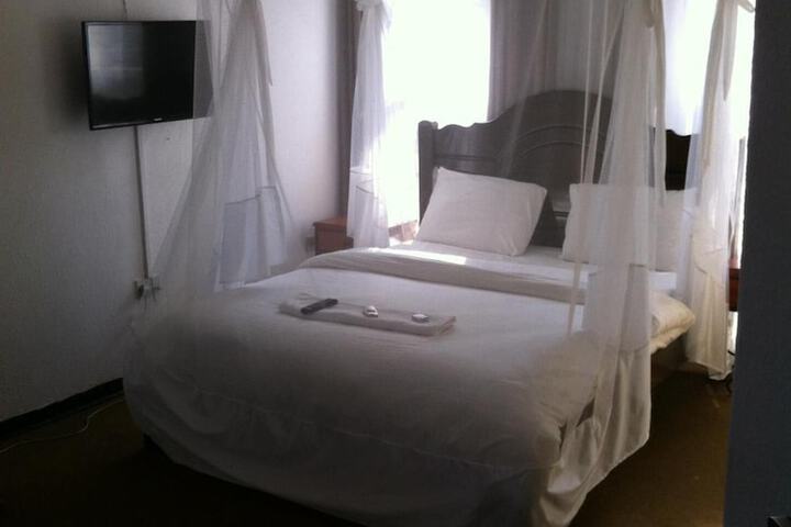 Room 19 of 42