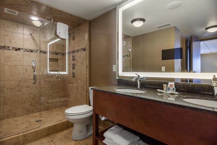 2 Double Beds Suite (21 of 31)