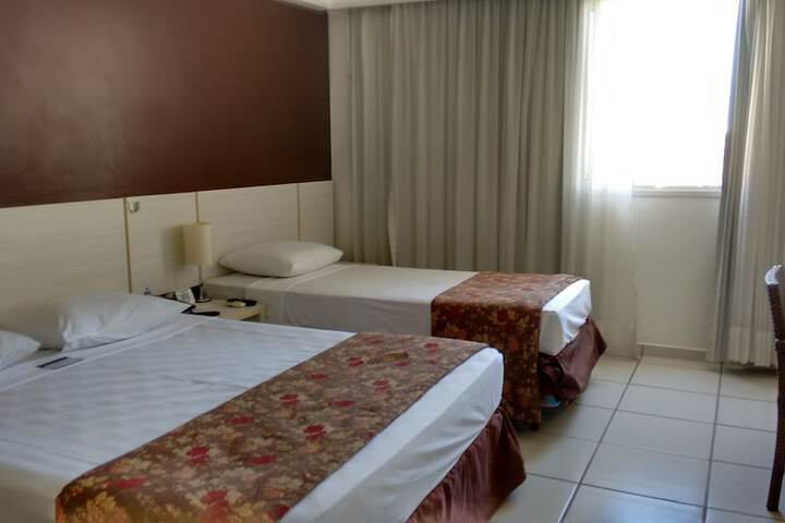 Room 5 of 33