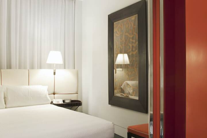 Room 22 of 43