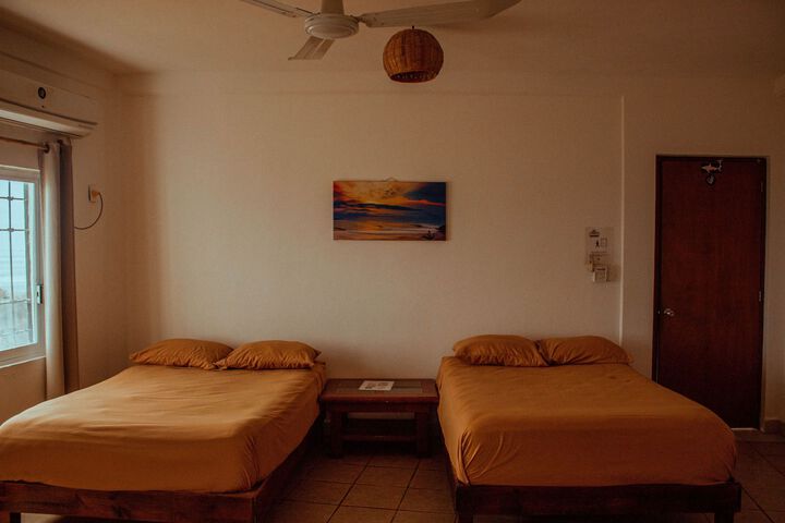 Room 27 of 42