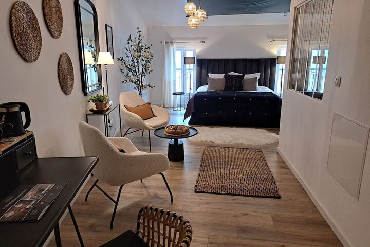 Room 47 of 72