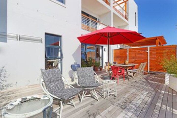 Terrace/Patio 24 of 25