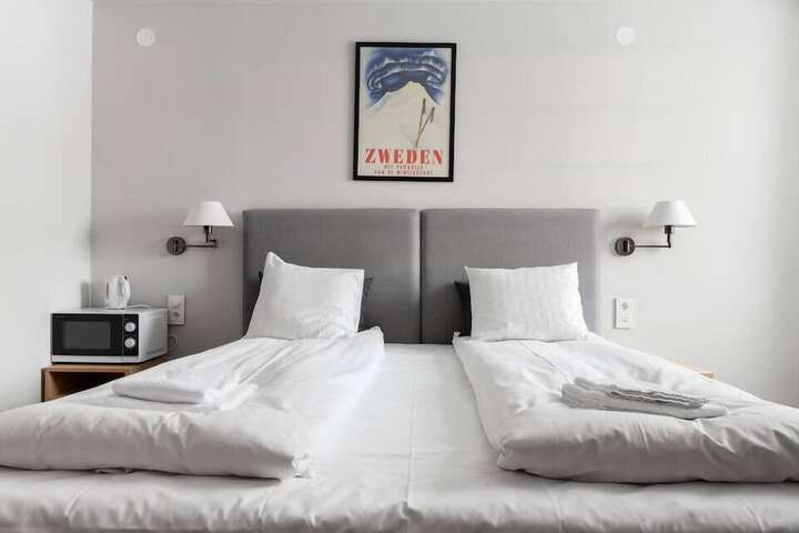 Room 432 of 865