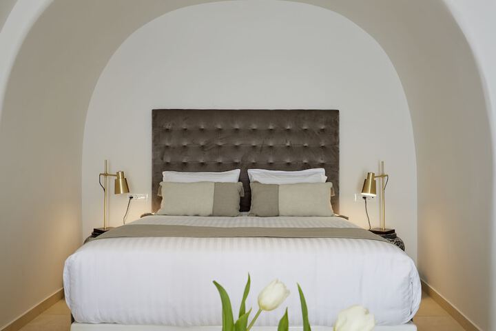 Room 28 of 295