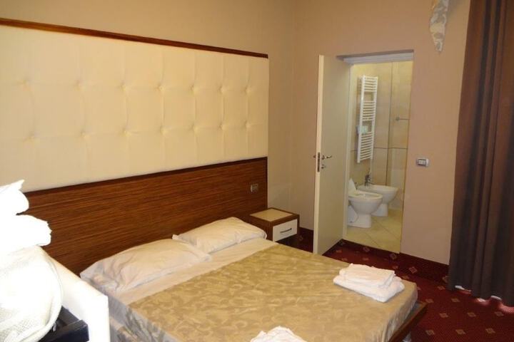 Room 3 of 14