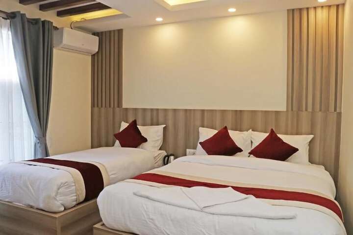 Room 15 of 27