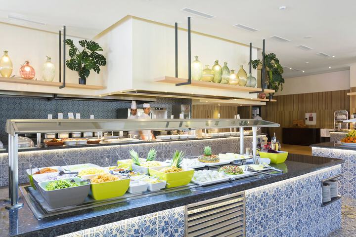 Dining 49 of 70