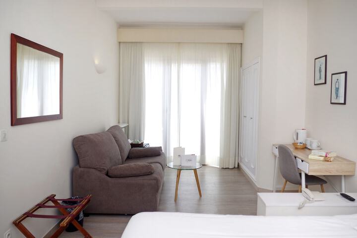 Room 10 of 44